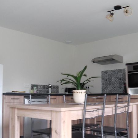 Noaillac Location Meublee Au Milieu D'Un Ecrin De Verdure Aux Vieux Fours מראה חיצוני תמונה