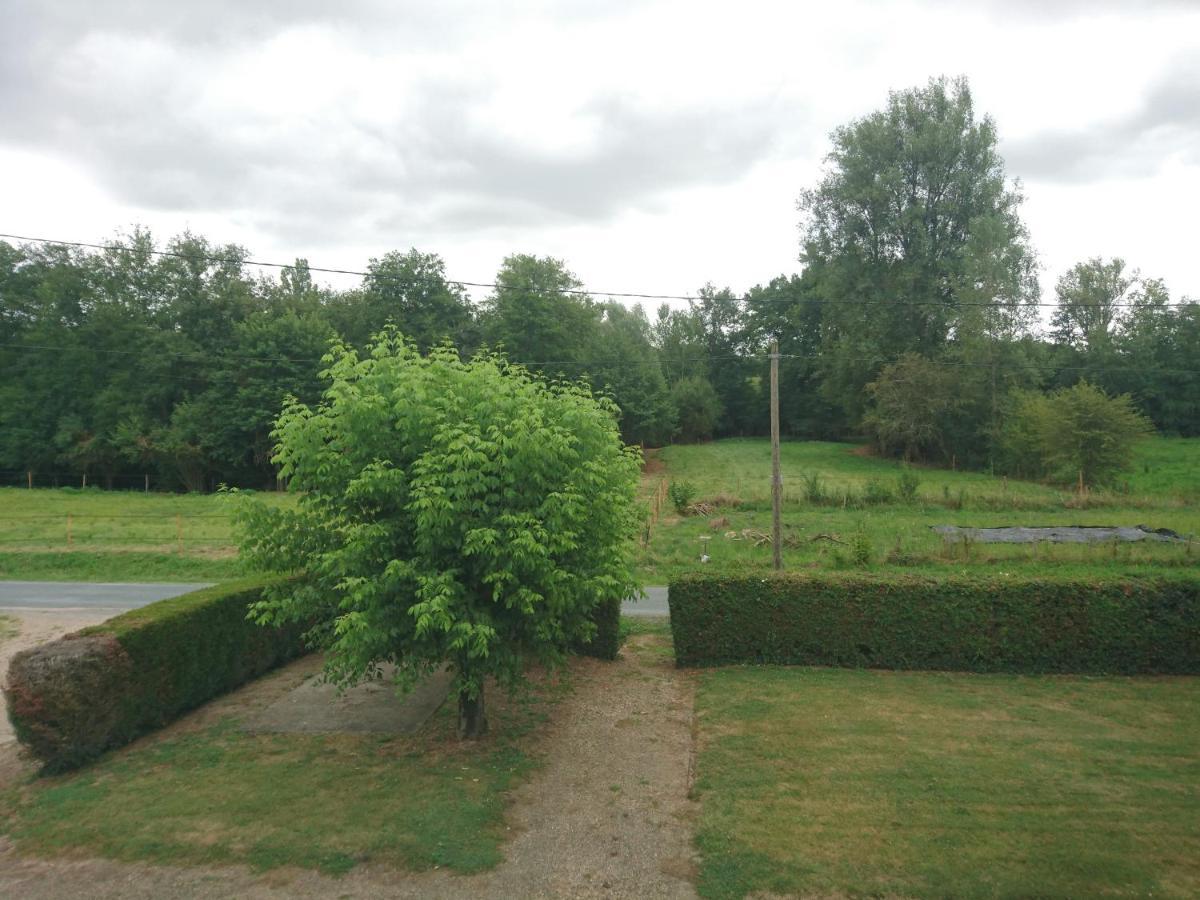 Noaillac Location Meublee Au Milieu D'Un Ecrin De Verdure Aux Vieux Fours מראה חיצוני תמונה